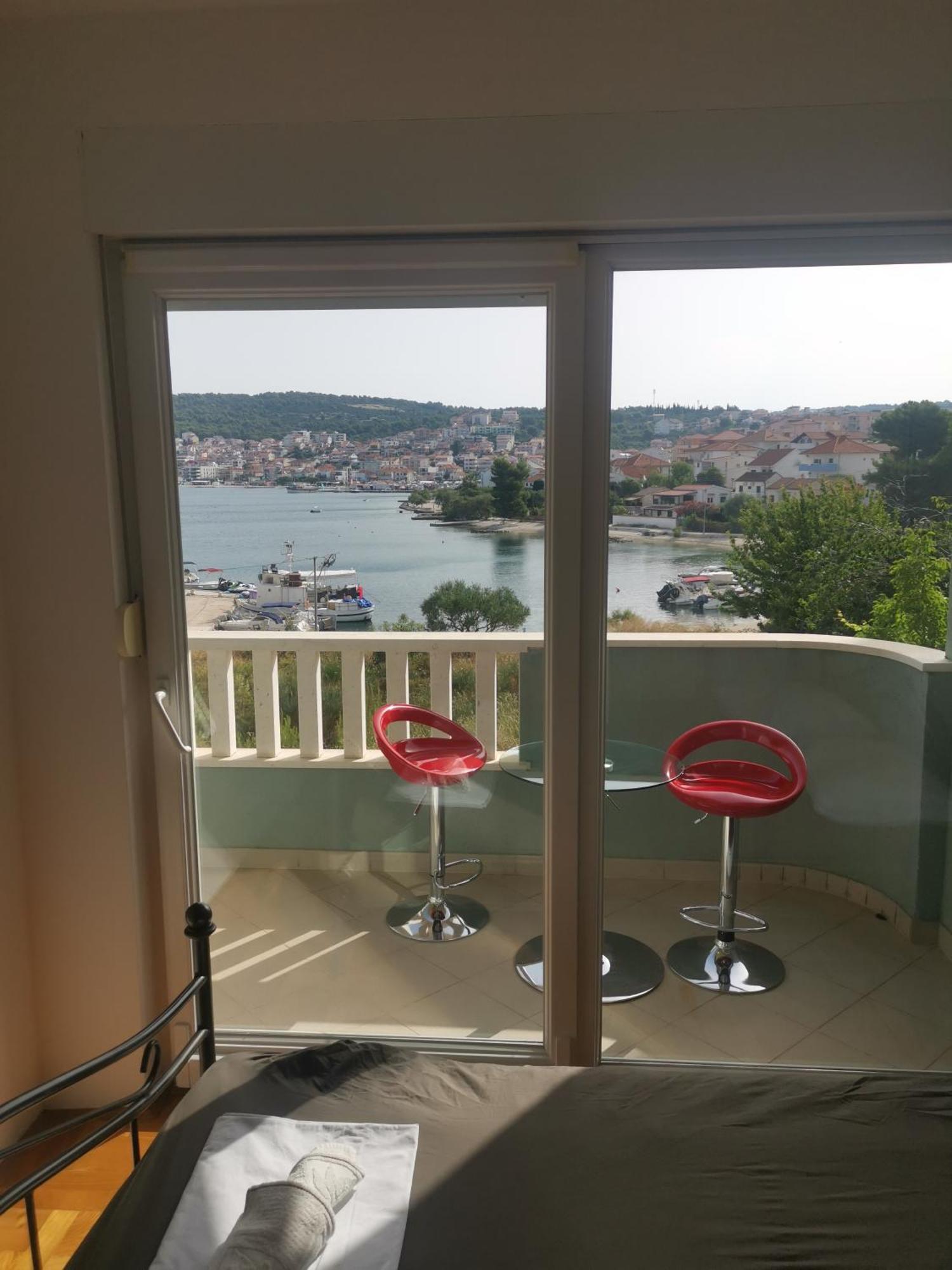 Apartment Croatika On The Beach Τρογκίρ Εξωτερικό φωτογραφία